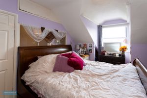 Bedroom- click for photo gallery